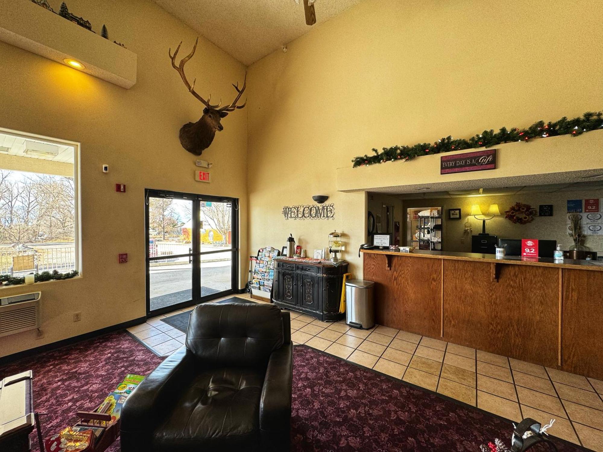 Stay Wise Inn Cedaredge Exterior photo